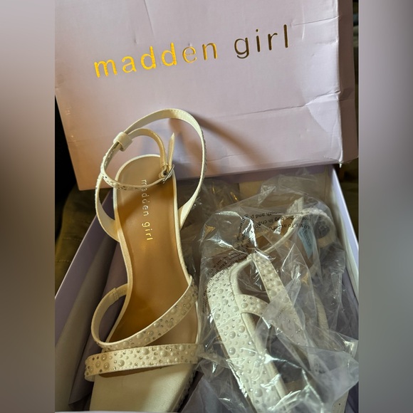 Madden Girl Zanee Womens Embellished Platform Heels, Color-Off White, Size 9.5M - Picture 5 of 6